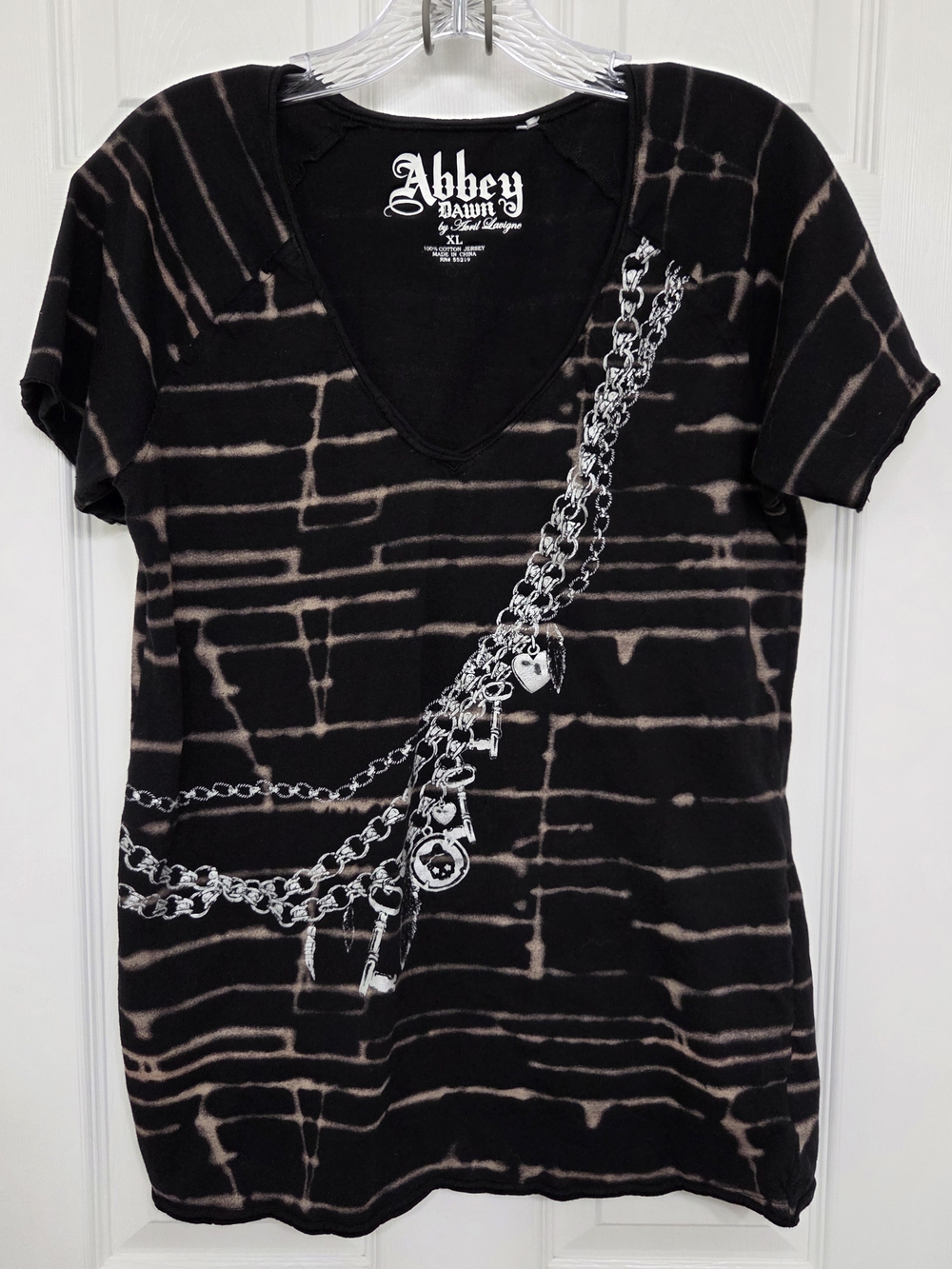 Abbey Dawn Avril Lavigne Bleach Stripe Body Chain Graphic V-Neck Tee XL